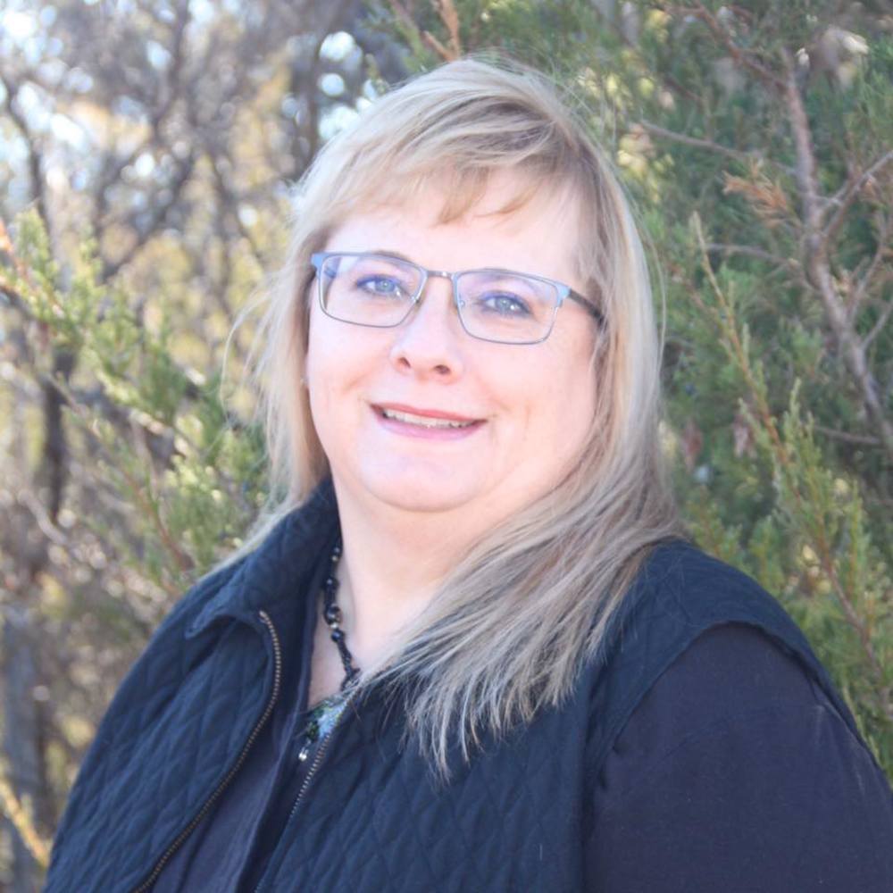 Meet your Posher, Robyn